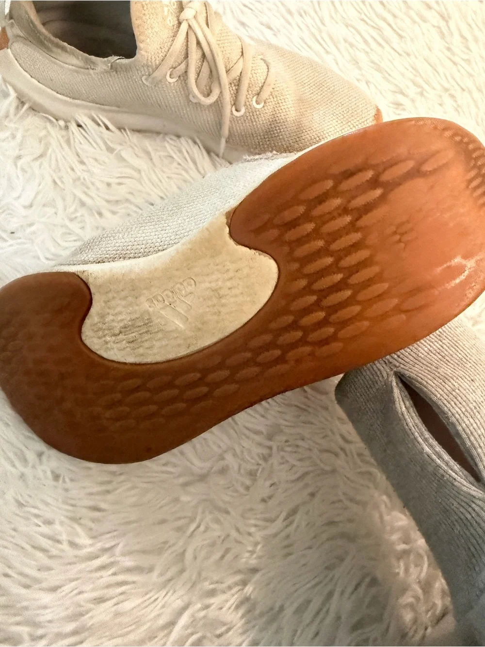 Adidas Cloudfoam Knit Sneakers Beige Gum Sole Women's US 9.5